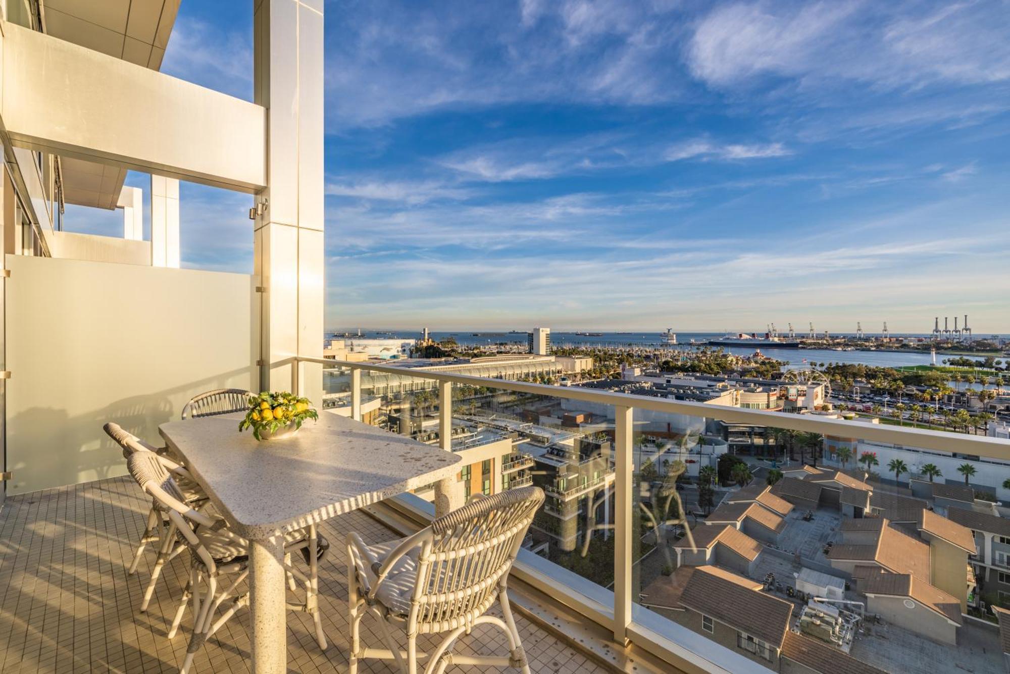 @ Marbella Lane - Penthouse W/ City & Ocean Views Long Beach Extérieur photo