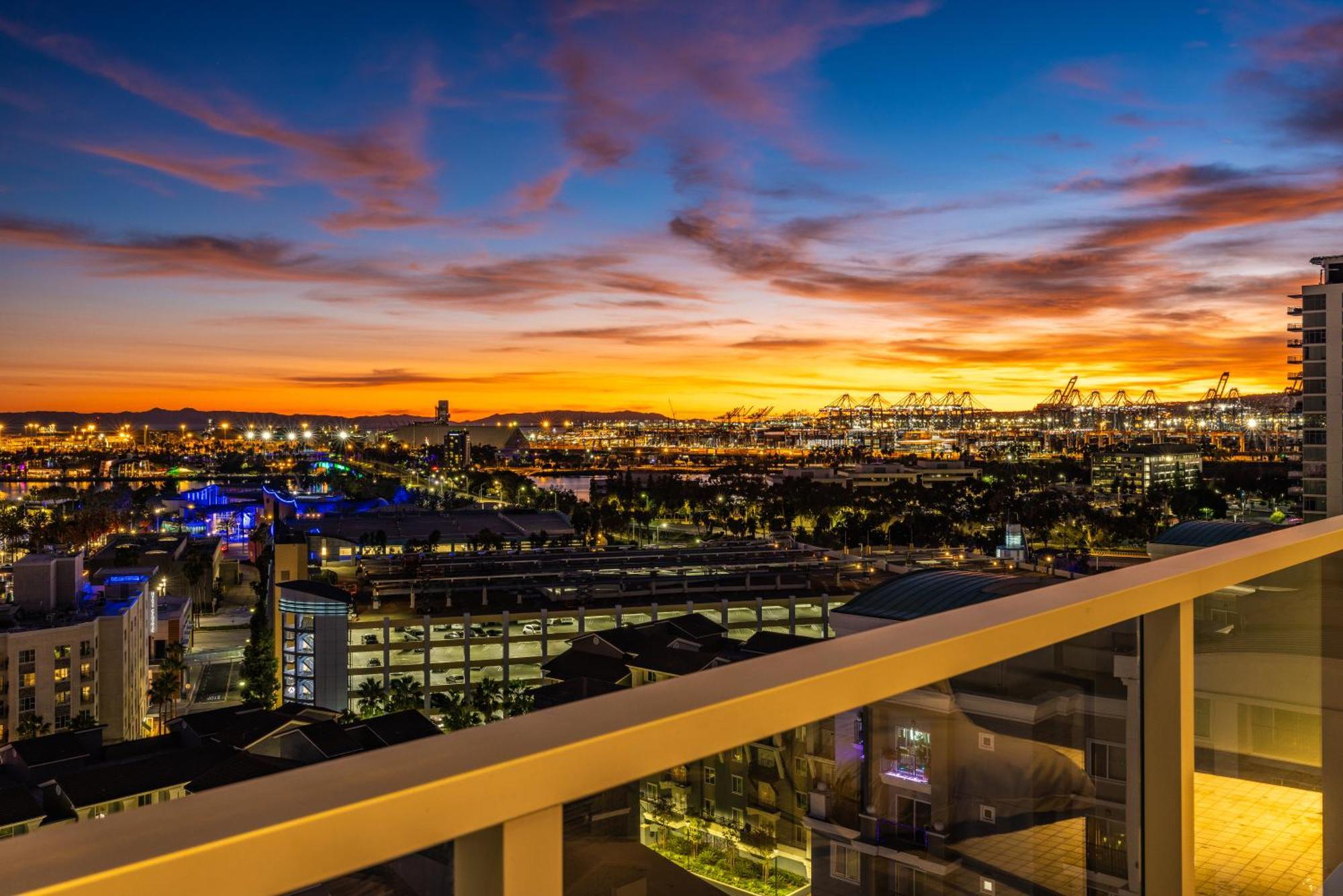 @ Marbella Lane - Penthouse W/ City & Ocean Views Long Beach Extérieur photo