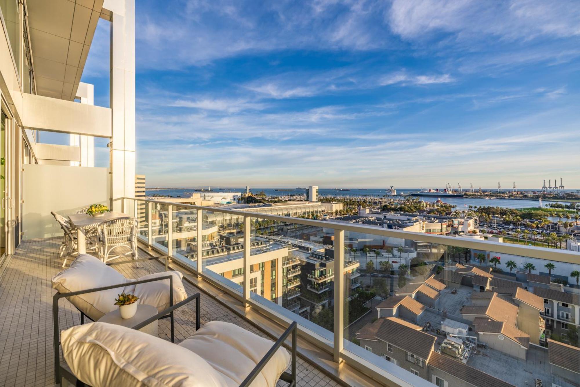 @ Marbella Lane - Penthouse W/ City & Ocean Views Long Beach Extérieur photo