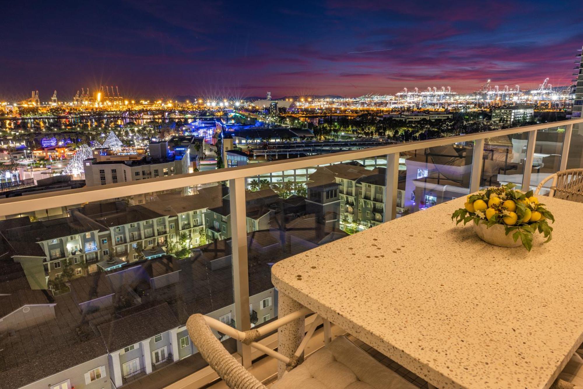 @ Marbella Lane - Penthouse W/ City & Ocean Views Long Beach Extérieur photo