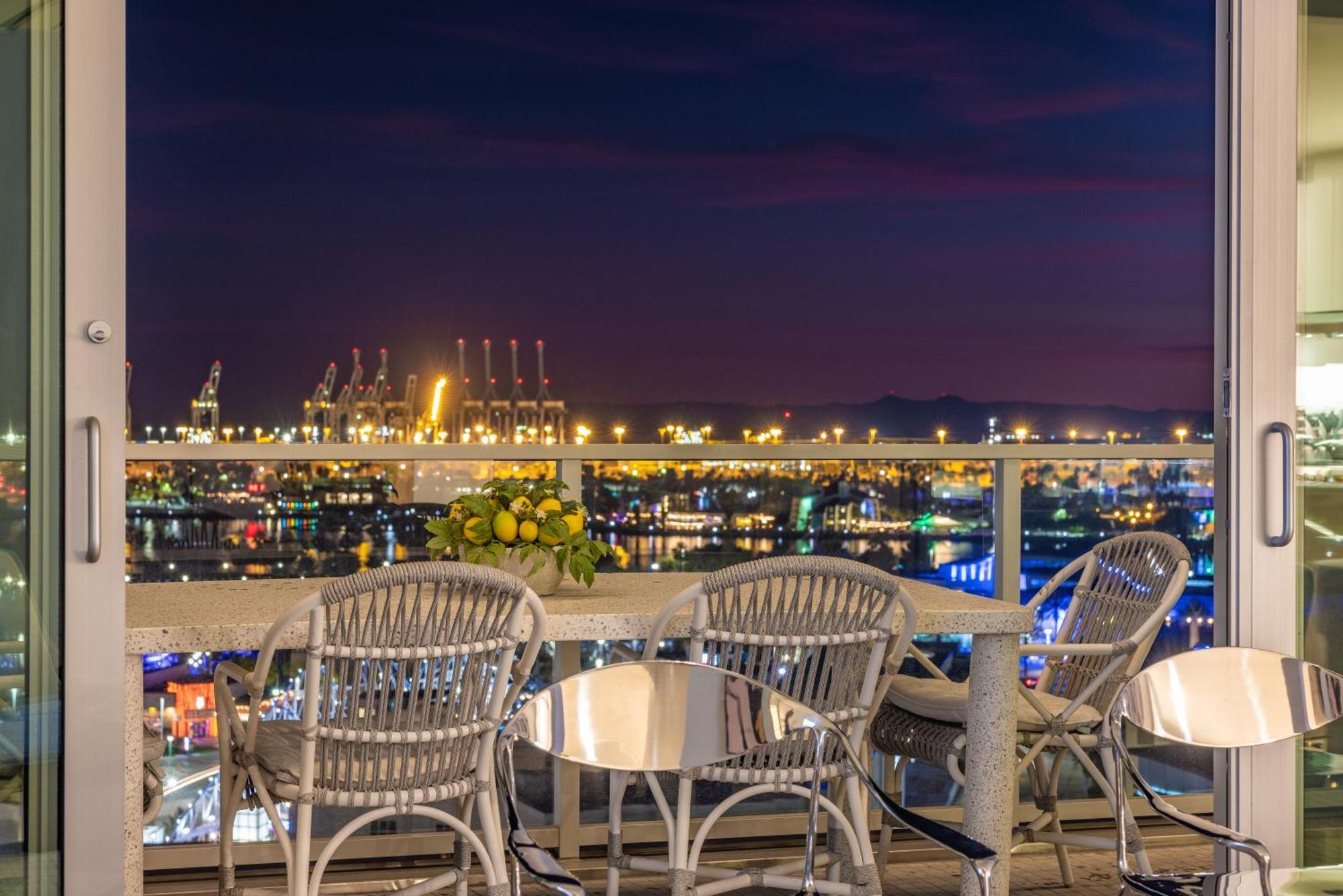 @ Marbella Lane - Penthouse W/ City & Ocean Views Long Beach Extérieur photo