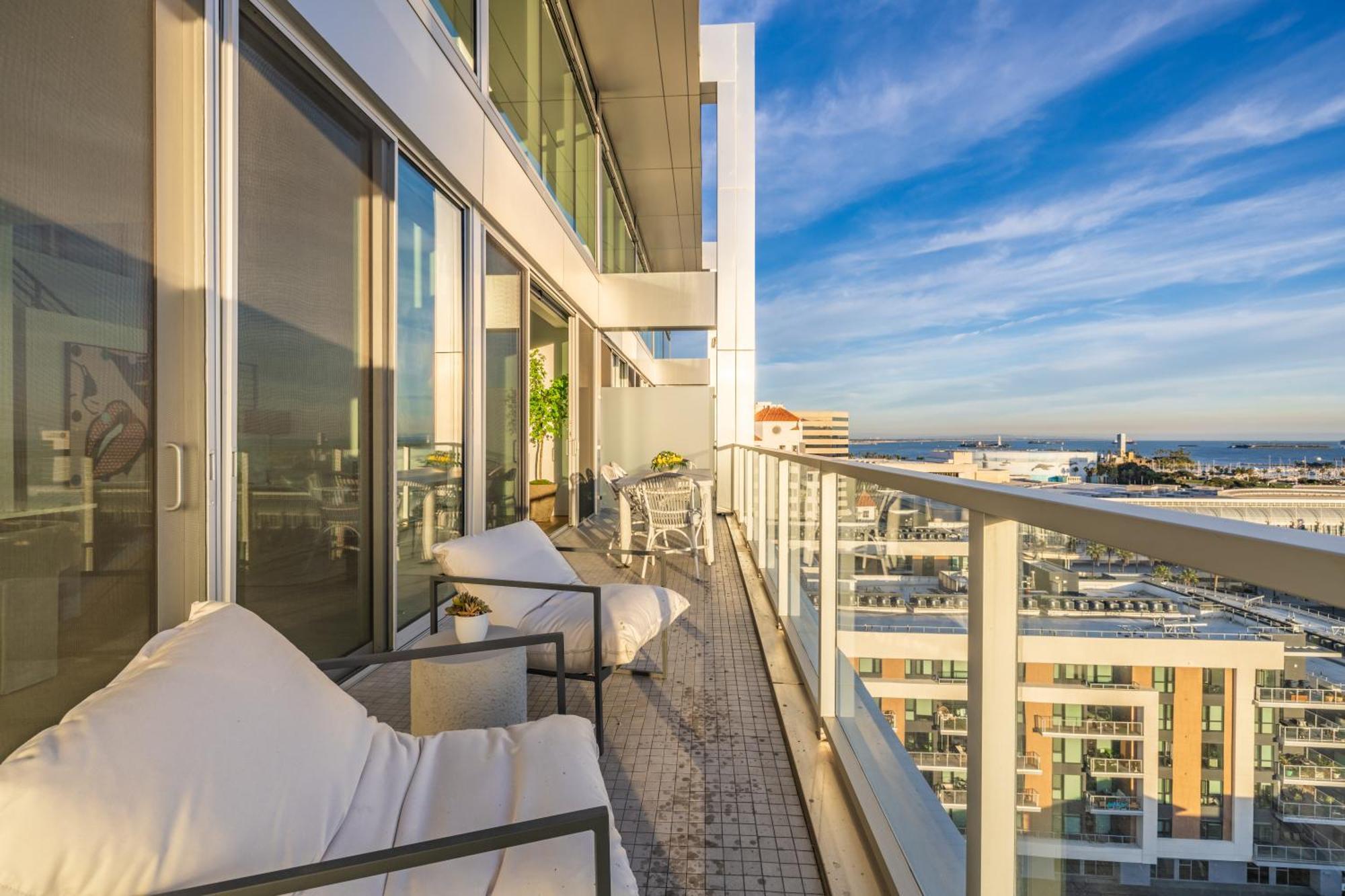 @ Marbella Lane - Penthouse W/ City & Ocean Views Long Beach Extérieur photo